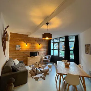 appartement-t2-piscine-saune-vue.midi-pyreneeshotels.com/